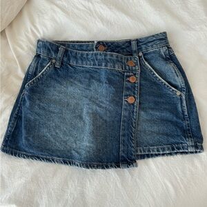 FREE PEOPLE Medium Wash Denim Skirt